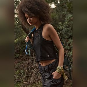 FREE PEOPLE | MOVEMENT | Mesh In Session Tank Black - Size XS/S